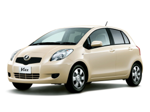 Коврик в багажник Toyota Vitz II (XP95, правый руль) 4WD 2005-2012